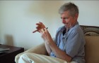 Er hat seit 20 Jahren Parkinson: als er mit der Marihuana Therapie beginnt, ist das Ergebnis beeindruckend