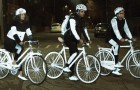 La Volvo ha prodotto una vernice salvavita per tutti i ciclisti che pedalano di notte