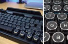 Ecco a voi la tastiera che trasforma ogni dispositivo in una macchina da scrivere