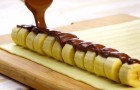 Bananenrolletje gevuld met Nutella: een lekkernij die je binnen enkele minuten op tafel kunt hebben! 