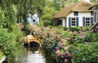 Dit nederlandse dorp zonder straten lijkt uit een sprookjesboek te zijn geslopen