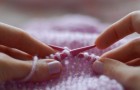 Il lavoro a maglia potrebbe aiutare a ridurre la depressione, l'ansia e il dolore cronico, suggerisce un report