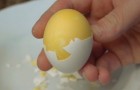 Volete cucinare delle uova UNICHE nel loro genere? Ecco un'idea geniale!