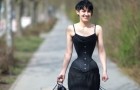 Meet the woman with the the smallest waist in the world ! 
