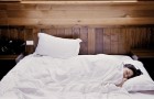 7 choses que nous faisons le soir et qui peuvent nous rendre fatigués le matin	