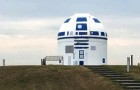 Ein deutscher Professor streicht ein Observatorium wie R2-D2, den schönen Star Wars-Roboter