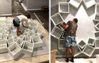 Un couple construit une nouvelle bibliothèque murale pour ses enfants : le résultat est le rêve de chaque lecteur