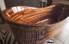 Un artigiano crea vasche da bagno usando la tecnologia navale... e il risultato è una meraviglia