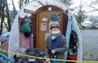 Une association caritative construit des cabanes habitables pour donner aux sans-abri un endroit sûr où dormir