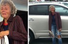 At the age of 60 she walks almost 25 miles a day to go to work: her colleagues give her a new car as a gift