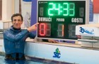 Il établit un nouveau record du monde : il a retenu sa respiration sous l'eau pendant 24 minutes et 33 secondes