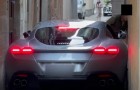 Une Ferrari à 200 000 euros se retrouve coincée dans une ruelle : le propriétaire a fait un mauvais calcul