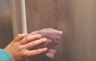 Nicht nur Essig: Kalkablagerungen in der Duschkabine mit anderen einfachen Hausmitteln entfernen