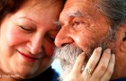 Seit 30 Jahren verheiratetes Paar enthüllt allen, dass es homosexuell ist und sich nur zusammengetan hat, „um ihre Familien zufriedenzustellen“