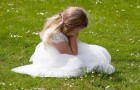 De bruid jaagt een gezin weg van de bruiloft: de dochter deed niets anders dan huilen
