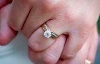 Le fa la proposta con lo stesso anello che aveva usato con la sua ex: donna sconvolta