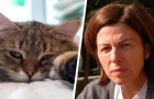 Il capo le proibisce di andare a trovare il gatto malato: i suoi colleghi si dimettono per protesta