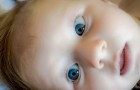 Pareja de color da a luz una bebé blanca con ojos azules