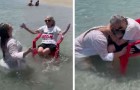 Neta leva a avó para tomar banho de mar e realiza o seu maior sonho