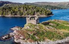 Une île écossaise est vendue avec son château : le prix est inférieur à celui d'un appartement