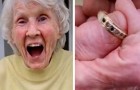 En äldre kvinna hittar sin vigselring som försvunnit 85 år tidigare och lyckas inte hålla tillbaka tårarna