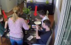 Her children use mobile phones at the table, but this mom has a trick that ALL parents will love !