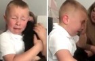 Un garçon de 7 ans ne peut retenir ses larmes à la vue d'un chiot : 
