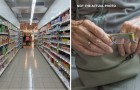 Anziana viene scoperta a rubare nel supermercato: il direttore decide di regalarle la spesa