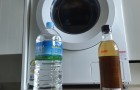 Tieni sempre pronta una bottiglia vicino alla lavatrice per evitare i cattivi odori