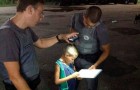 Ett barn ringer polisen för att han behöver hjälp med läxorna