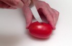 Cortando un tomate crea en pocos segundos un plato FABULOSO...para probar!