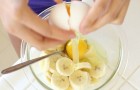 The recipe for a healthy and delicious breakfast? It only takes 2 EGGS and 1 BANANA ... Try!