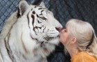 Le rapport de cette femme avec ses gigantesques tigres est impressionnant