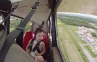 It's the first flight with his daughter and he doesn't know how she'll react. But then he starts to spin in the air ...