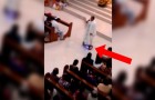 A priest celebrates Christmas Eve Mass ... but there is a small detail that will leave everyone stunned!