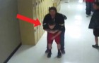 En student håller på att kvävas : tack vare lärarens ingripande så räddades hans liv