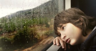 La lettera che il tuo adolescente non riesce a scriverti: una psicologa ci spiega il conflitto tra i genitori e i figli adolescenti