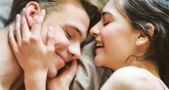 Le coppie felici tendono a non parlare sui social della loro relazione: alcuni motivi per cui accade