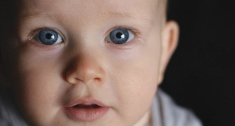 Volgens een onderzoek staren baby's naar je omdat ze je heel mooi vinden