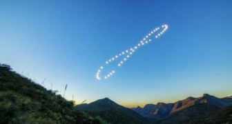 De beweging van de zon aan de hemel gevangen in een uniek spectaculair beeld