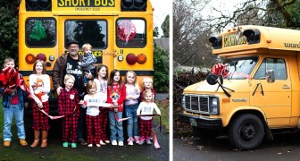 Deze opa creëerde een mini-schoolbus waarmee hij zijn 10 kleinkinderen elke ochtend naar school brengt
