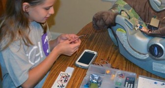 Een 12-jarig meisje heeft een apparaat uitgevonden om te voorkomen dat kinderen in de auto worden achtergelaten