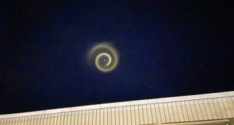 Questa misteriosa spirale luminosa è stata avvistata nei cieli del Pacifico meridionale