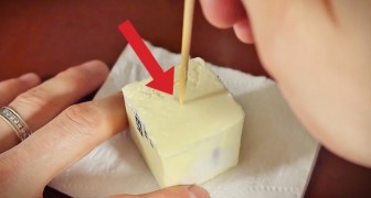 Ein Mann macht ein Loch in ein Stück Butter. Sein Trick ist...erleuchtend!