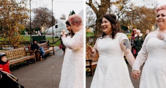 Child sees two women in wedding dresses and says: Look - fairytale princesses!