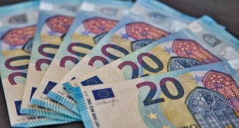 Sembrano normali 20 euro, ma valgono molto di più: come distinguere queste rare banconote dalle altre