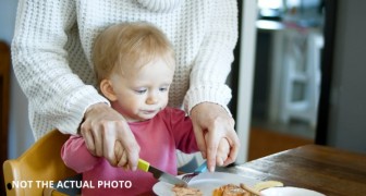 Apprendre aux enfants à se comporter à table : 8 conseils utiles pour leur inculquer de bonnes habitudes