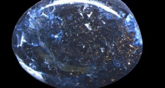 Er is een ongelooflijk buitenaards mineraal ontdekt dat harder is dan diamant