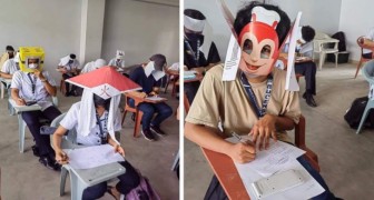 Insegnante durante il compito in classe fa indossare agli alunni dei cappelli anti-copiatura