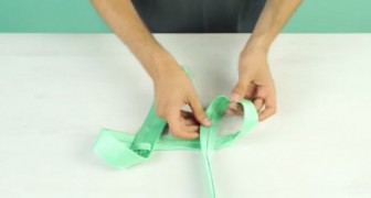 Lernt diese neue Technik, eine Krawatte in 10 Sekunden zu binden 